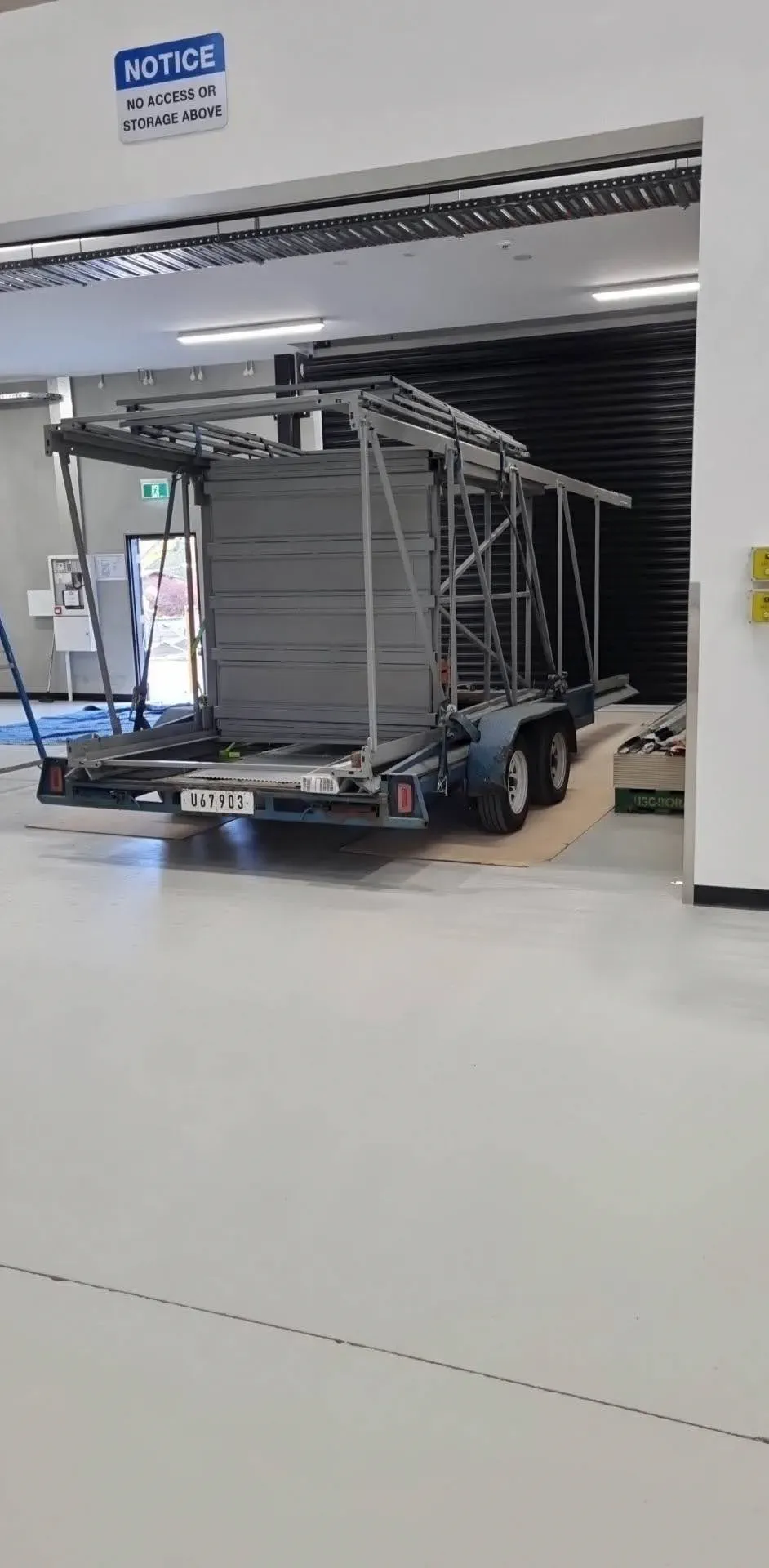 Hansen & Yuncken TasTAFE WET CoE - 4S Goods Lift