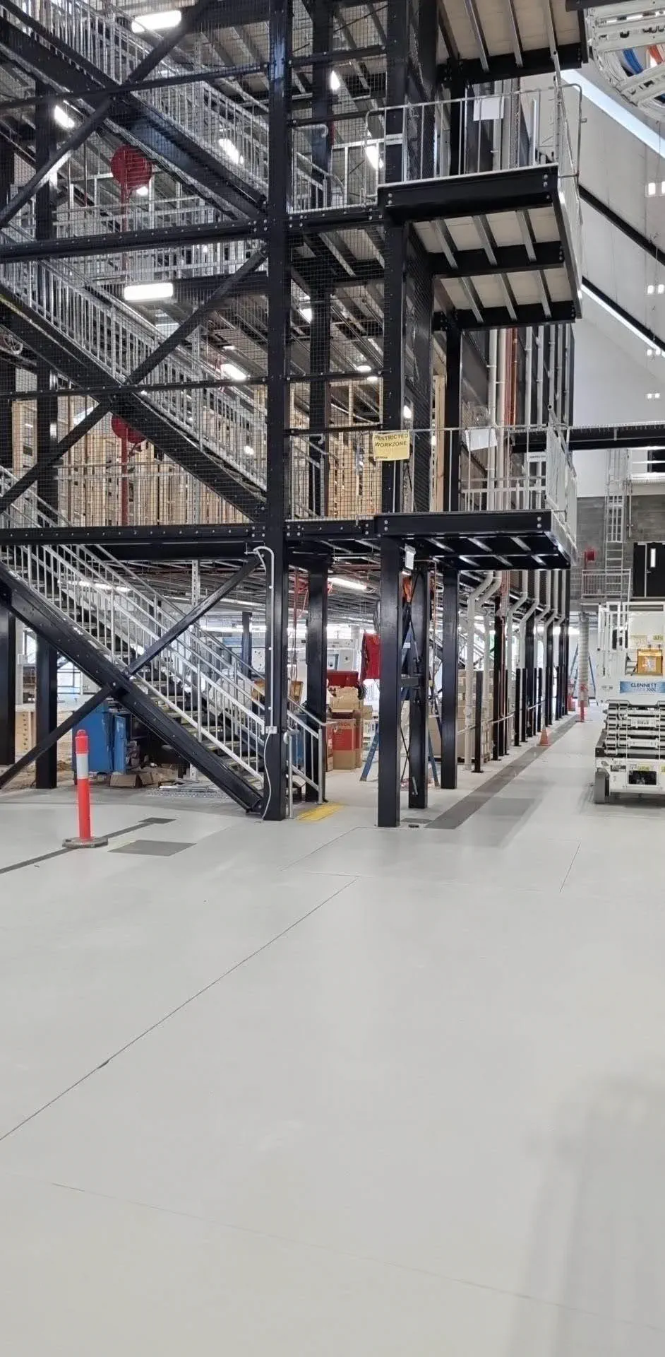 Hansen & Yuncken TasTAFE WET CoE - 4S Goods Lift