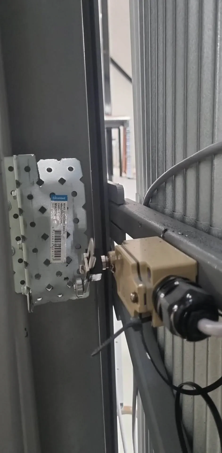 Hansen & Yuncken TasTAFE WET CoE - 4S Goods Lift