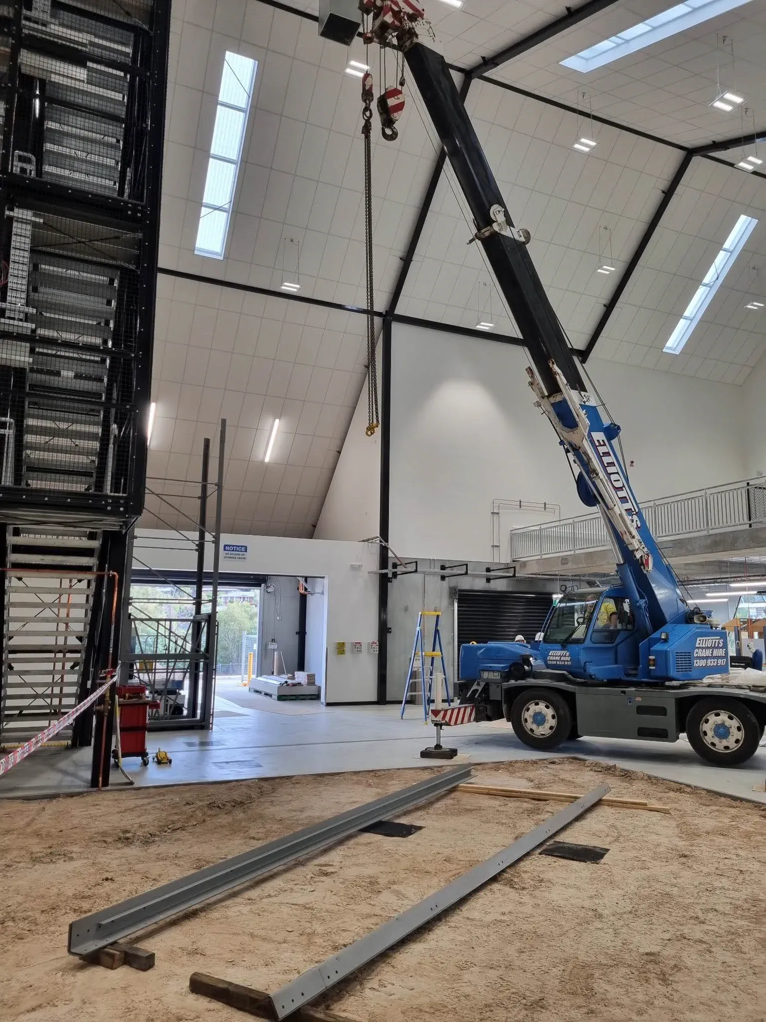 Hansen & Yuncken TasTAFE WET CoE - 4S Goods Lift